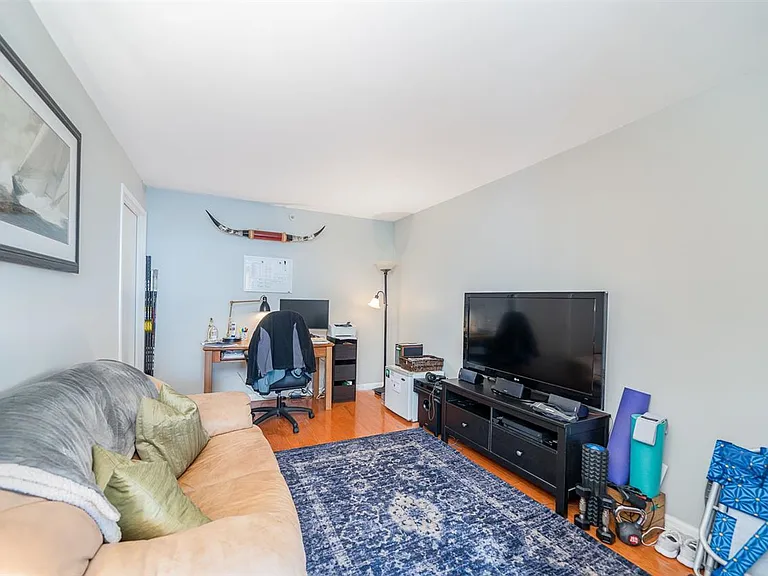 700 Grove St #6M — Photo 20