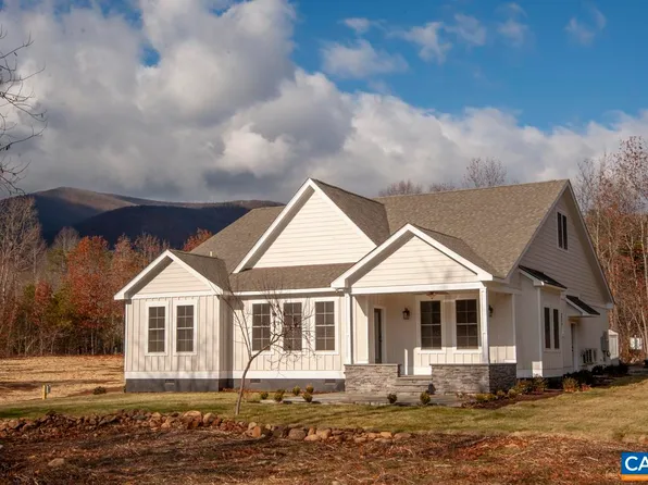 1074 Stoney Crk W, Nellysford, VA 22958