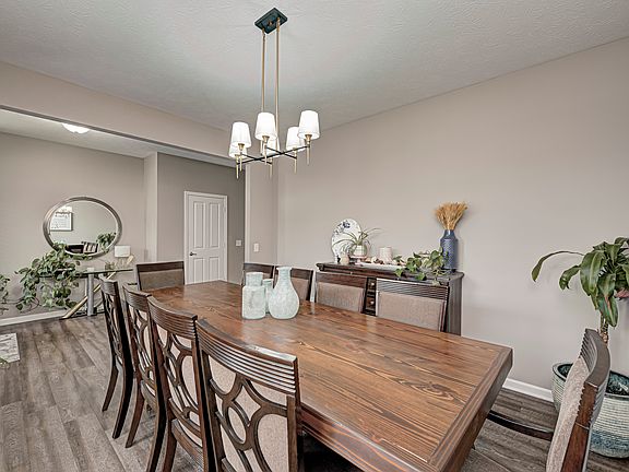 5th image of 4130 Sunnyside Ct