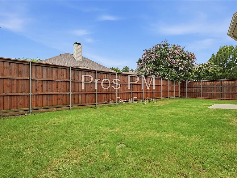 2432 Chesterwood Dr — Photo 42