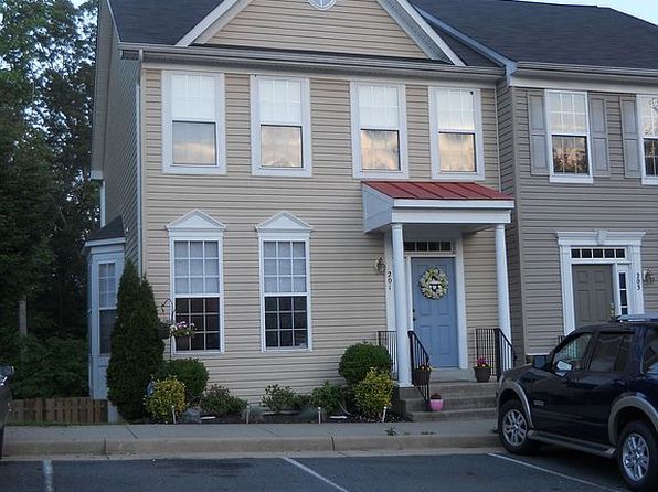 201 Hillside Ct