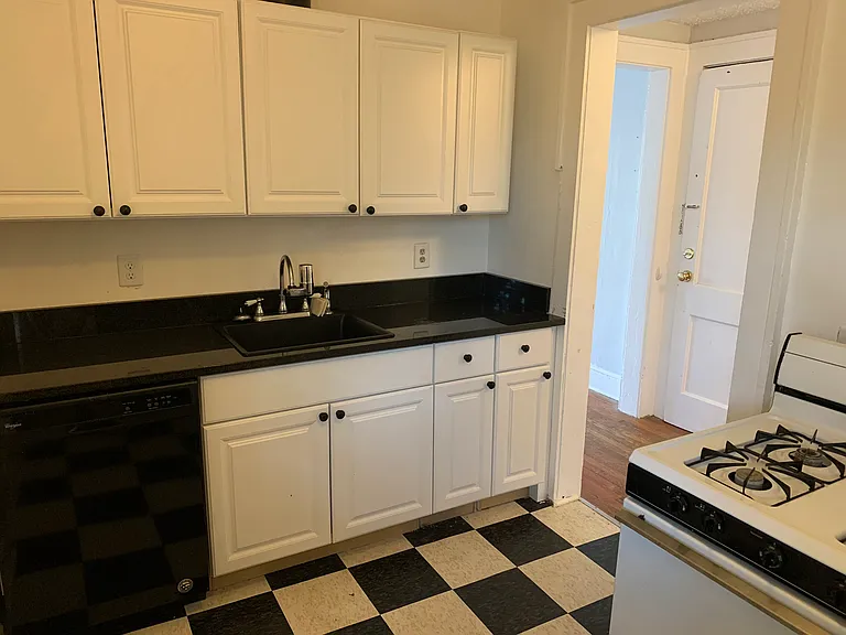 447 N Highland Ave NE #19 — Photo 6