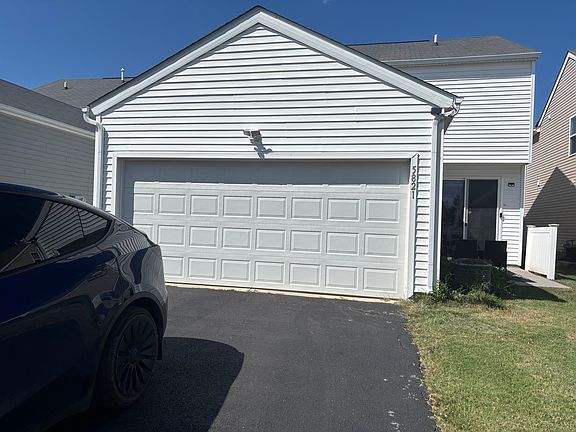 3rd image of 5821 Marble Creek St
