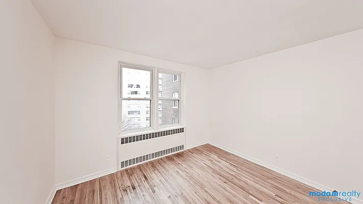 Rented by Moda Realty | media 6