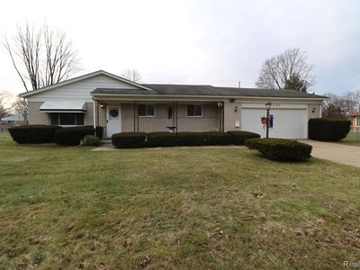 6585 Almond Ln, Clarkston, MI, 48346