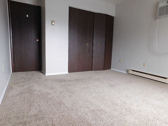 Nice sized bedroom