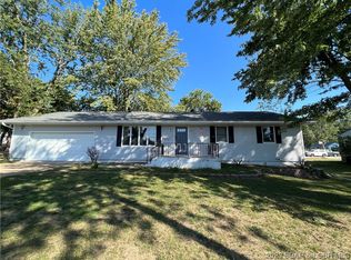 303 W Newton St, Eldon, MO 65026
