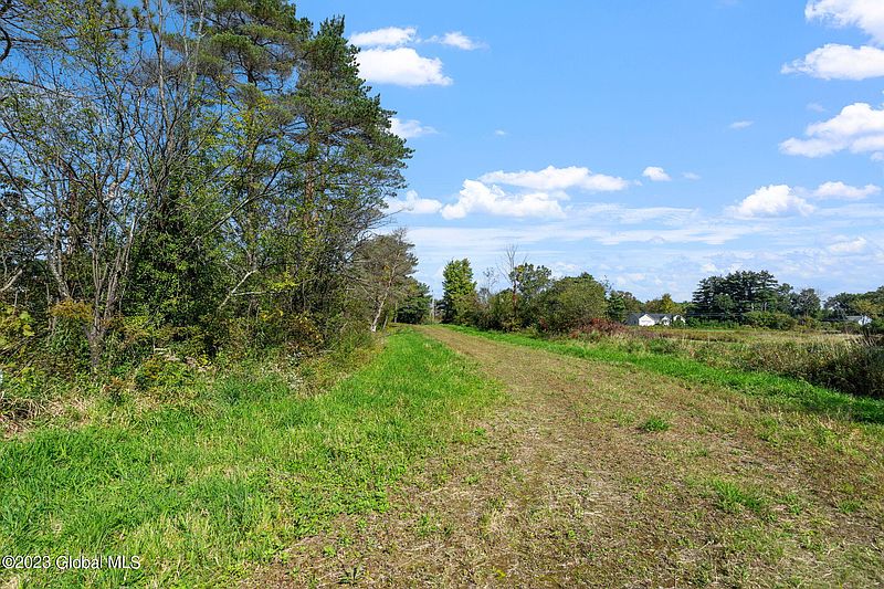 4th image of 1376 State Route 146