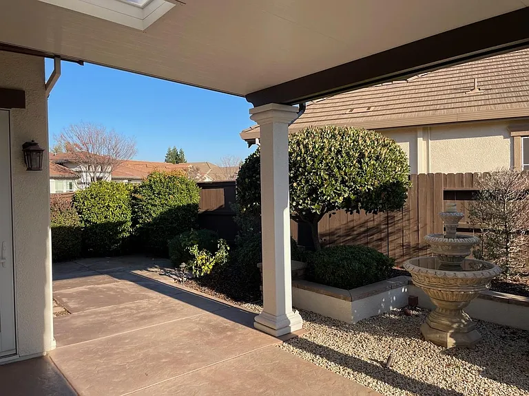 2217 Devonport Loop — Photo 22