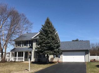 5016 Terrang Trl, Machesney Park, IL