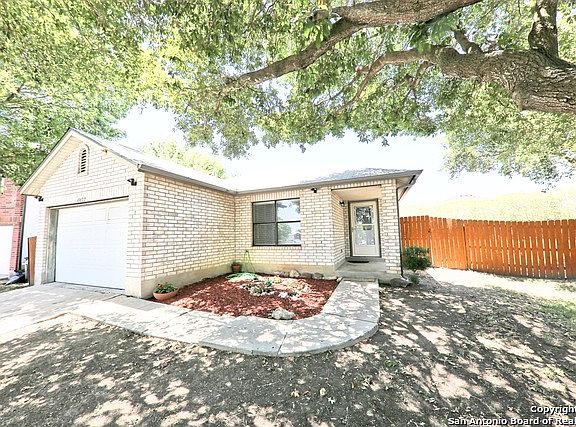 3rd image of 6602 Evenridge Ln