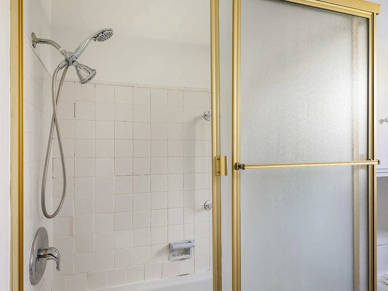4 bed, 1706 sqft, $7,000 — Photo 2