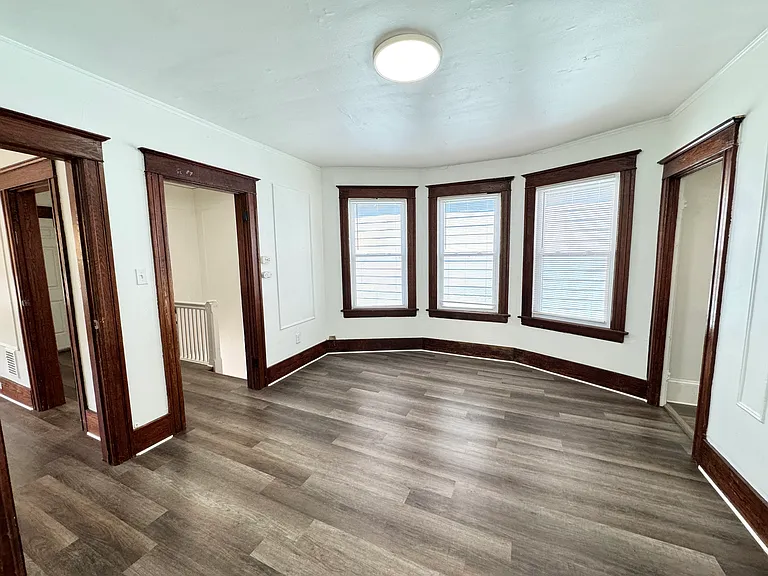 40 Lincoln Ave #2 — Photo 6