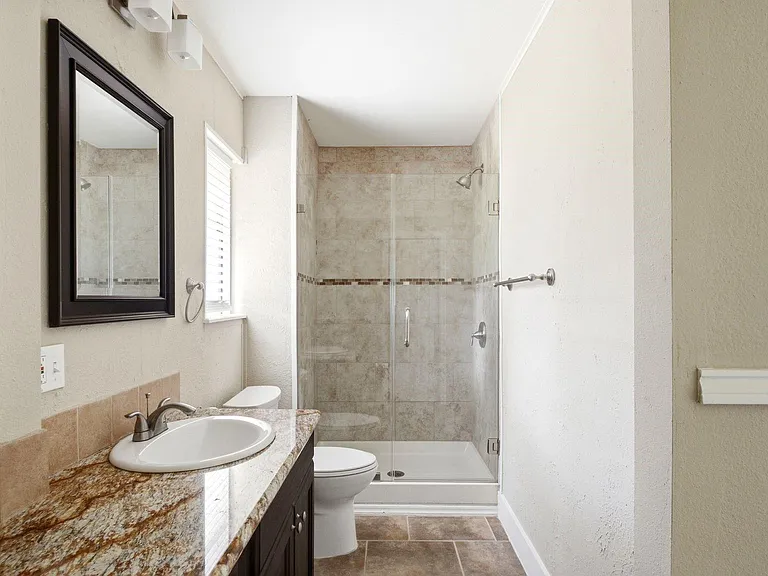 1511 Sungail Dr — Photo 32