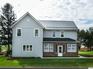 18962 Balltown Rd, Sherrill, IA 52073