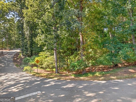 3rd image of 3550 Lodgehaven Dr