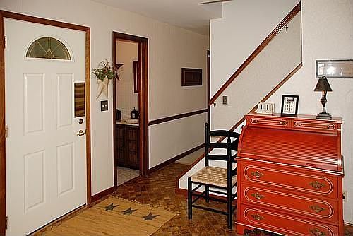 Entry foyer & half bath