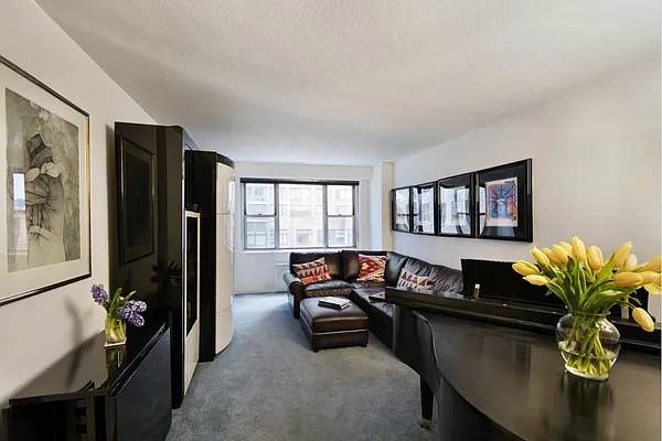 Sold by Stribling | media 21