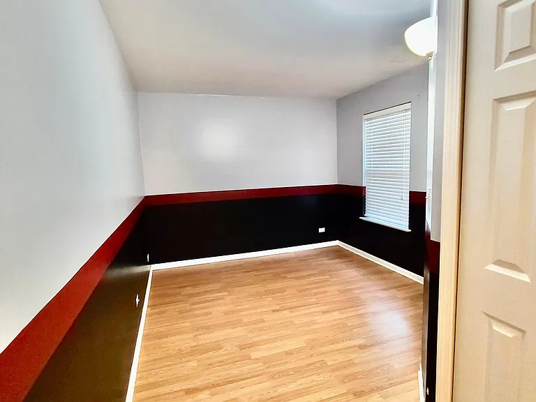 1982 Grandview Pl — Photo 13