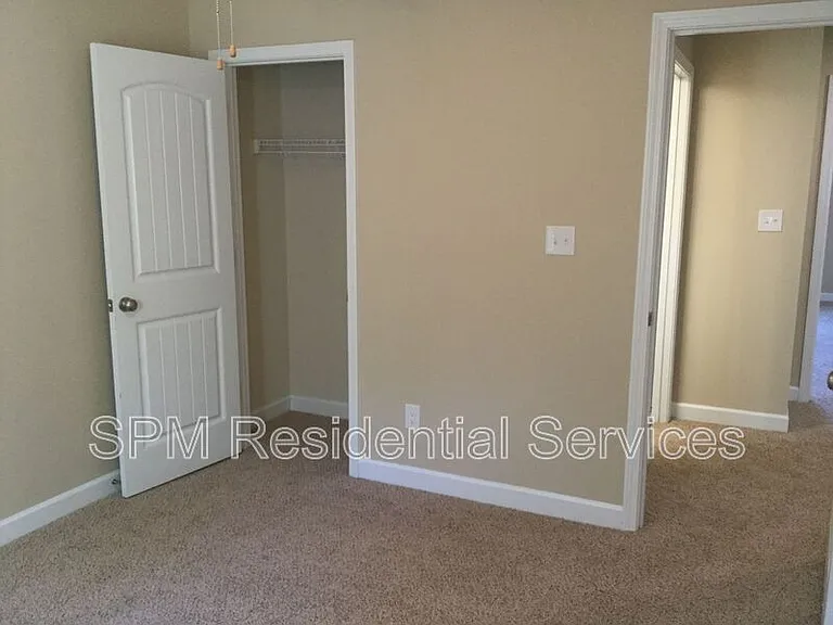 748 Chadwick Shores Dr — Photo 17