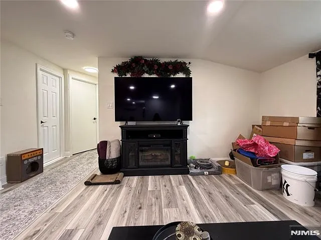 51 Echo Pl #2 — Photo 6