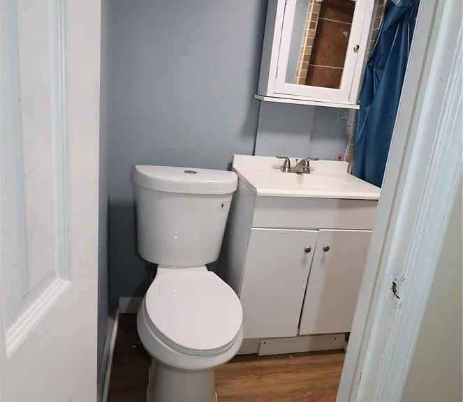 215 W Coal St — Photo 10