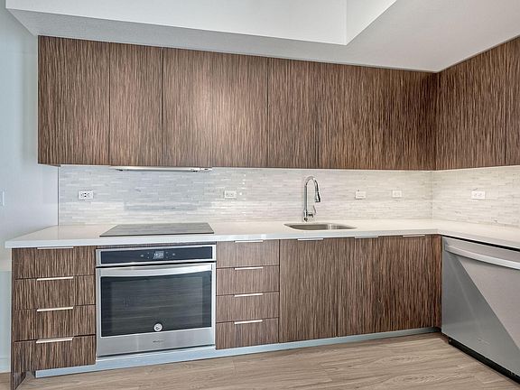 3rd image of 2466 1st Ave #15
