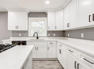 2216 Golden Dawn Dr SW, Atlanta, GA 30311