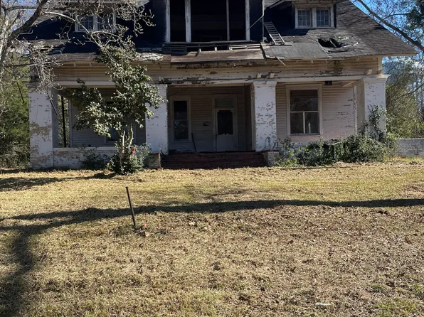 550 Orange St NE, Dawson, GA 39842