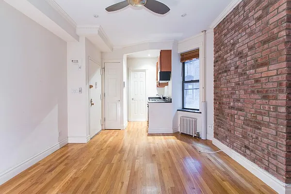 Rented by Centennial Properties NY | media 8