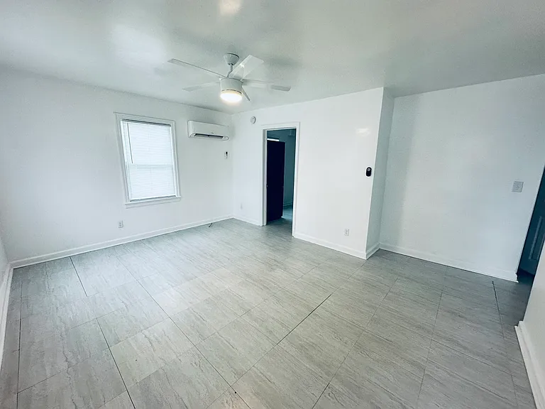 624 Chapel St — Photo 6