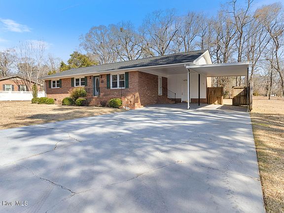 2nd image of 103 Winter Cir