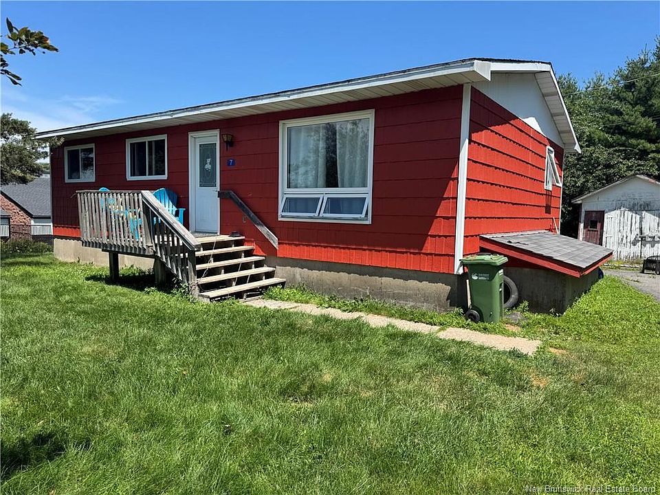 1st image of 7 Donlyn Dr