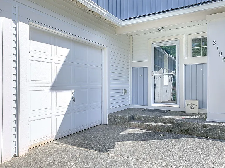 3192 Brown Loop — Photo 4
