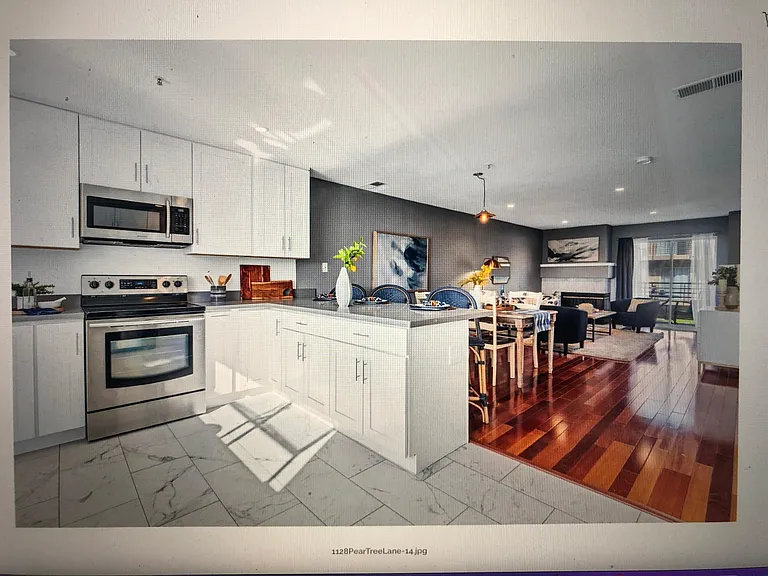 1128 Pear Tree Ln — Photo 12