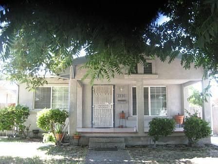 1st image of 1526 Pinchot St