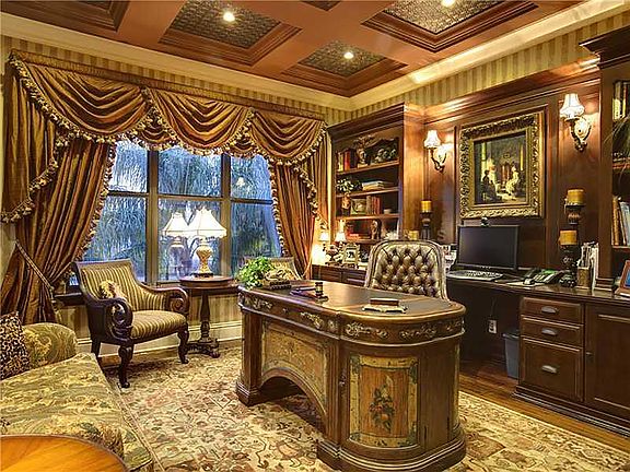 Executive Office Suite