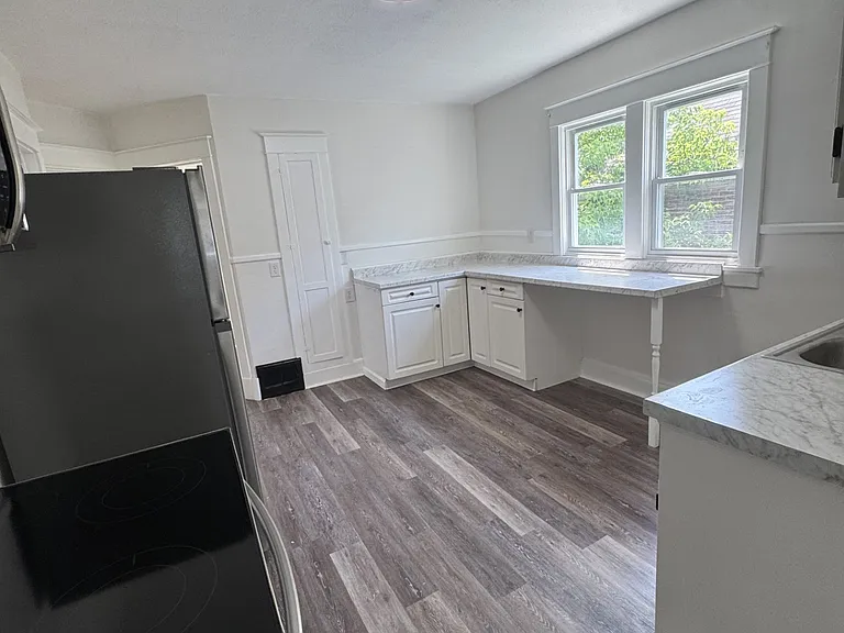 36 Zoa Ave #1 — Photo 3