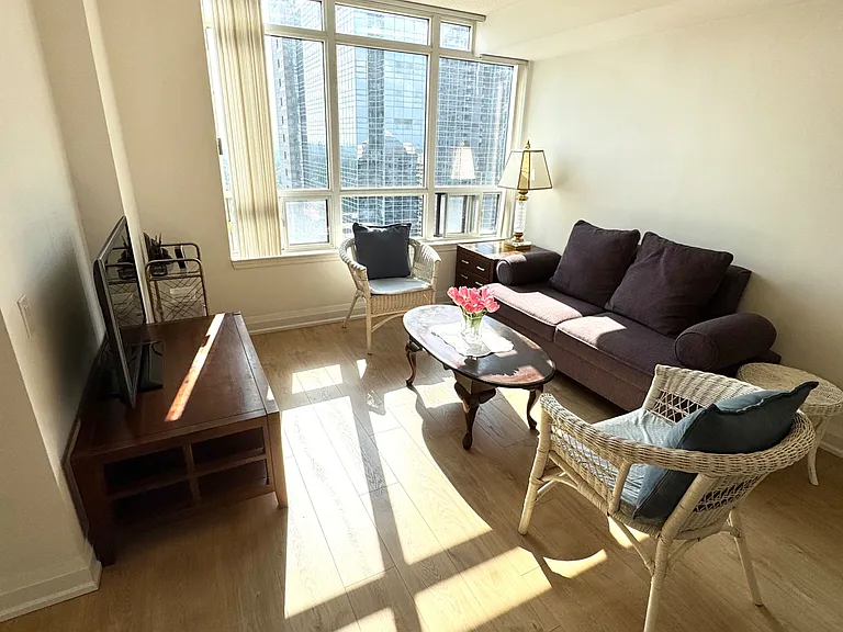 8 Hillcrest Ave #2101 — Photo 14