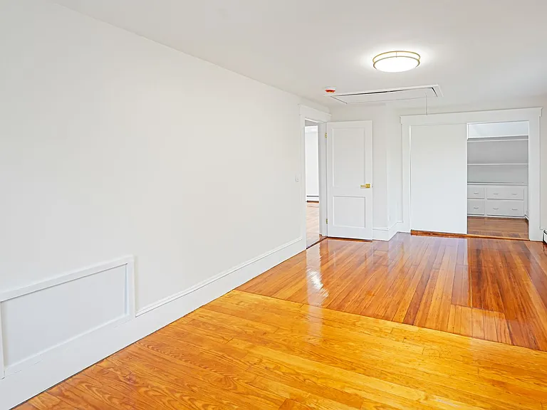84 E Main St — Photo 19