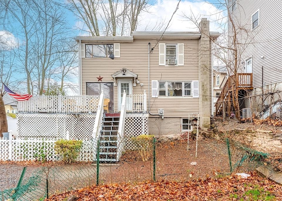 2nd image of 3 Cypress St