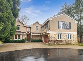 1338 Sunview Ln, Winnetka, IL 60093