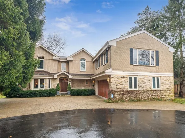 1338 Sunview Ln, Winnetka, IL 60093