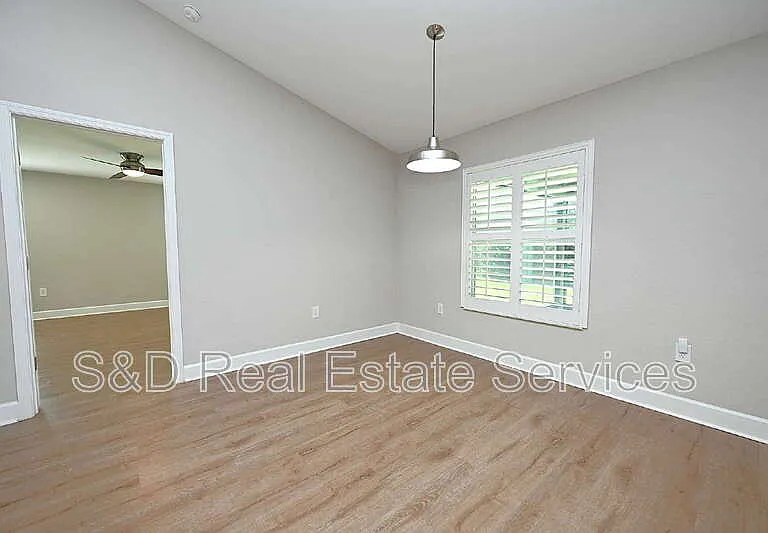 4435 Lake Hancock Rd — Photo 16