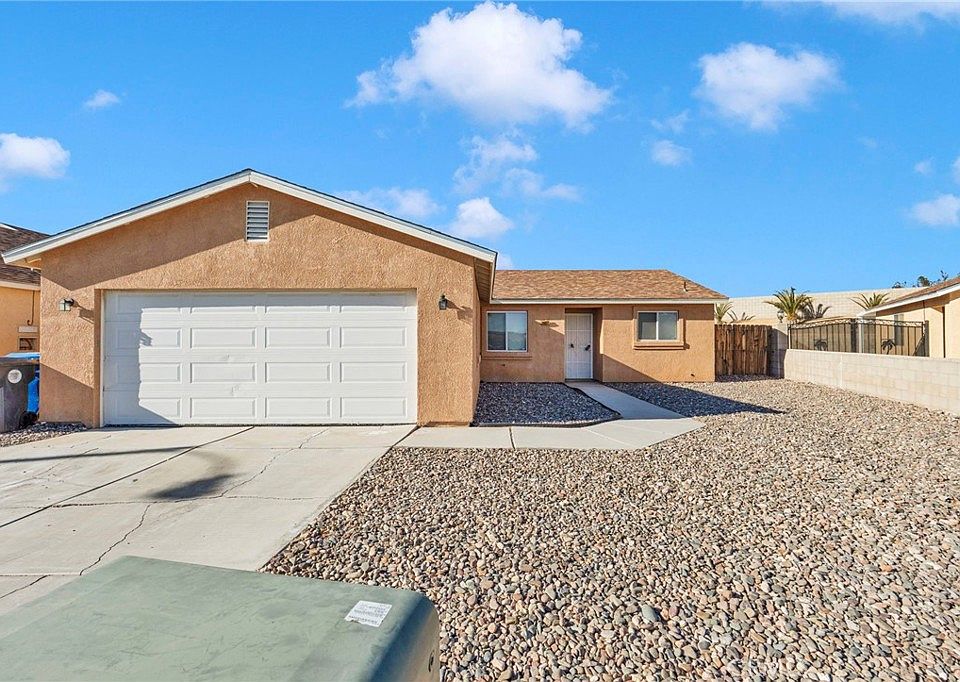1st image of 34622 Paseo Del Valle