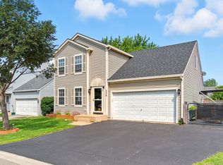 236 Pembrook Ct, Round Lake Beach, IL 60073