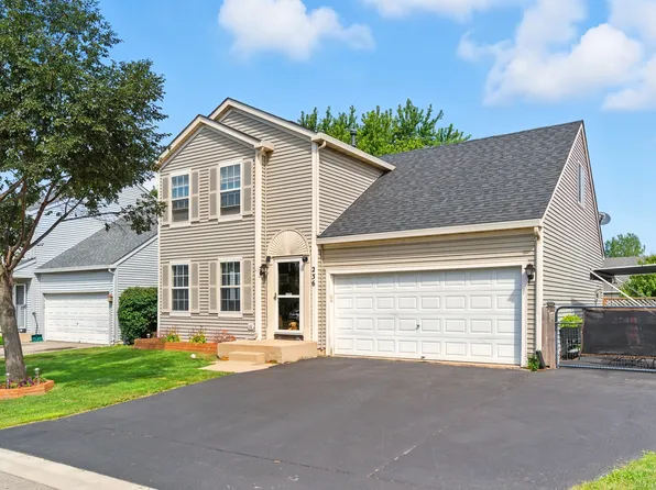 236 Pembrook Ct, Round Lake Beach, IL 60073