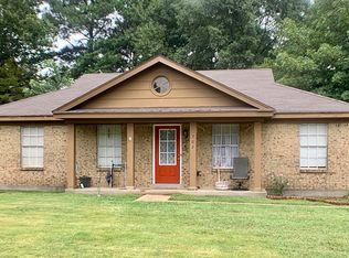 702 Old Forge Rd, Southaven, MS 38671