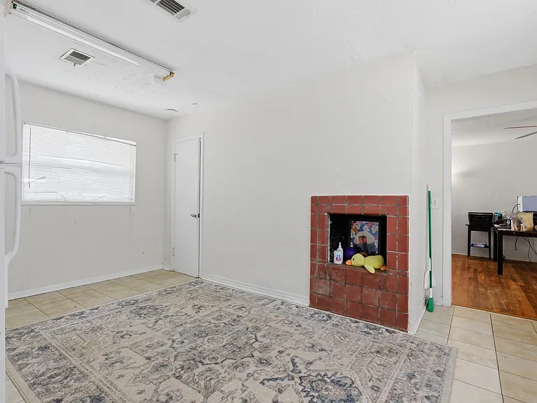 1734 W Tharpe St — Photo 12