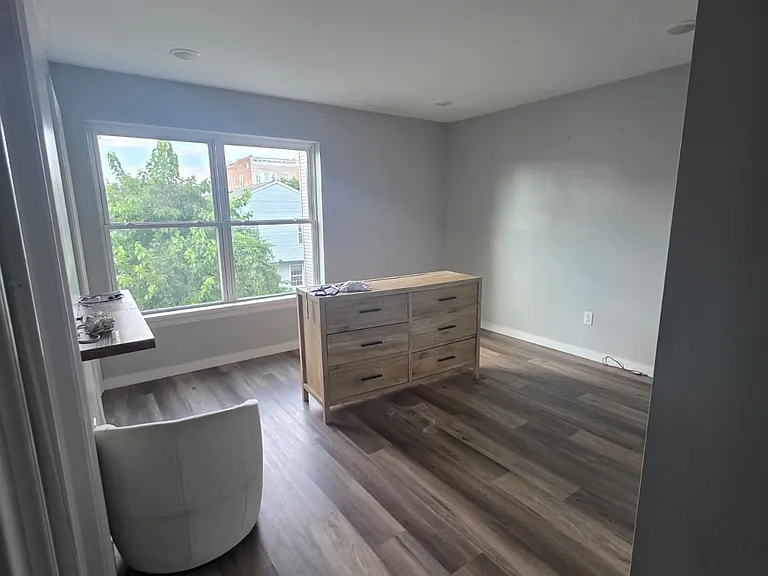 45 12th Ave #1 — Photo 7